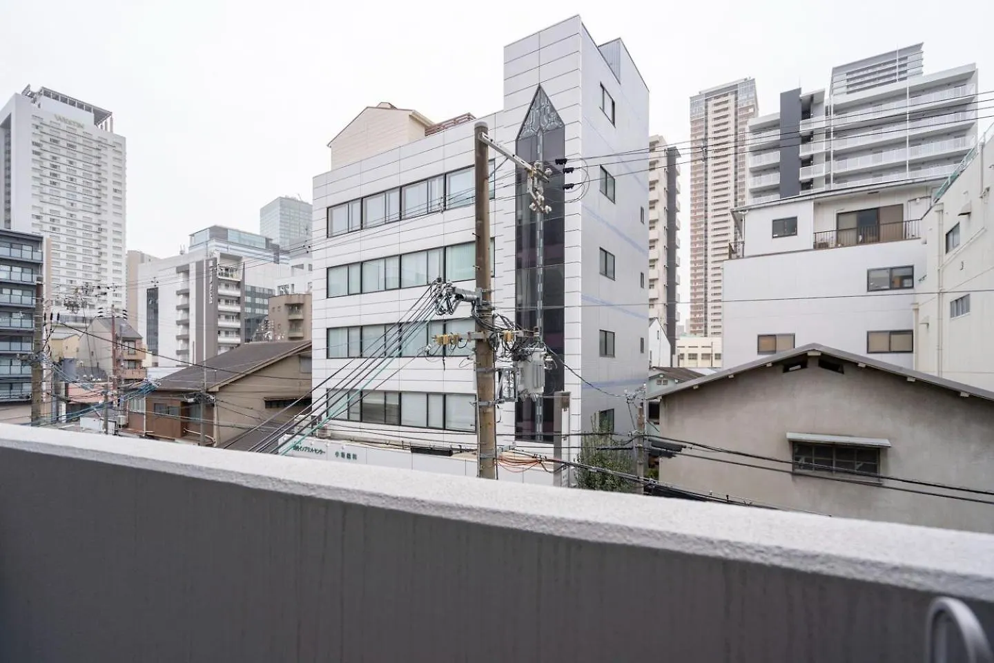 Shin-Umeda Central Hills Οσάκα 0*,  Ιαπωνία